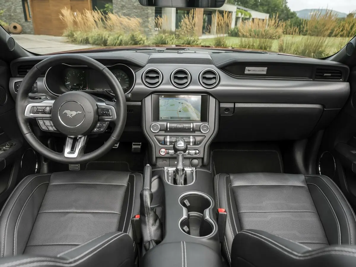 Ford Mustang VI Рестайлинг Купе — сүрөт 6