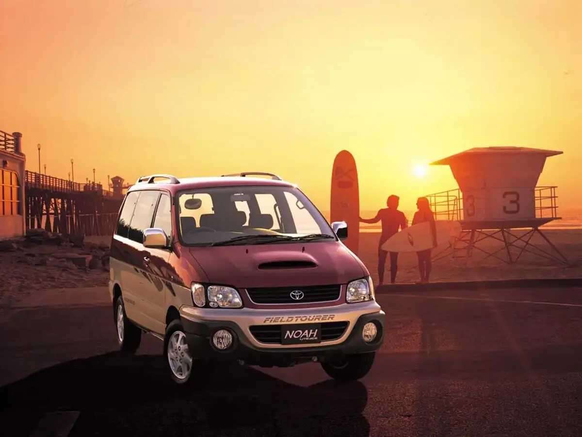 Toyota Lite Ace V Компактвэн Noah