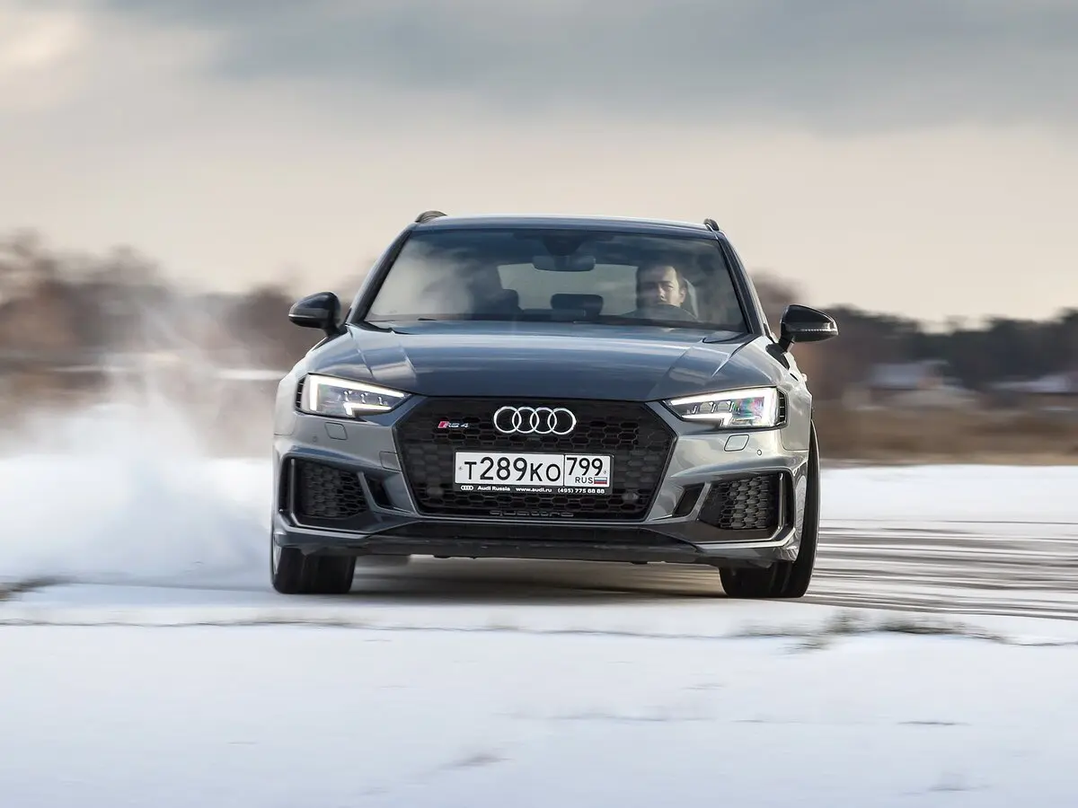 Audi RS 4 IV (B9) Универсал 5 дв. — сүрөт 18