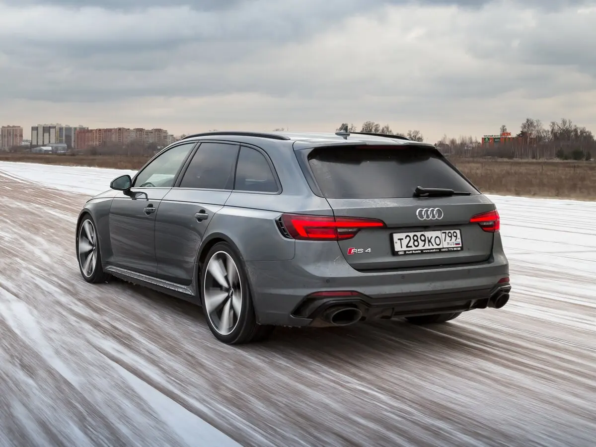 Audi RS 4 IV (B9) Универсал 5 дв. — сүрөт 19