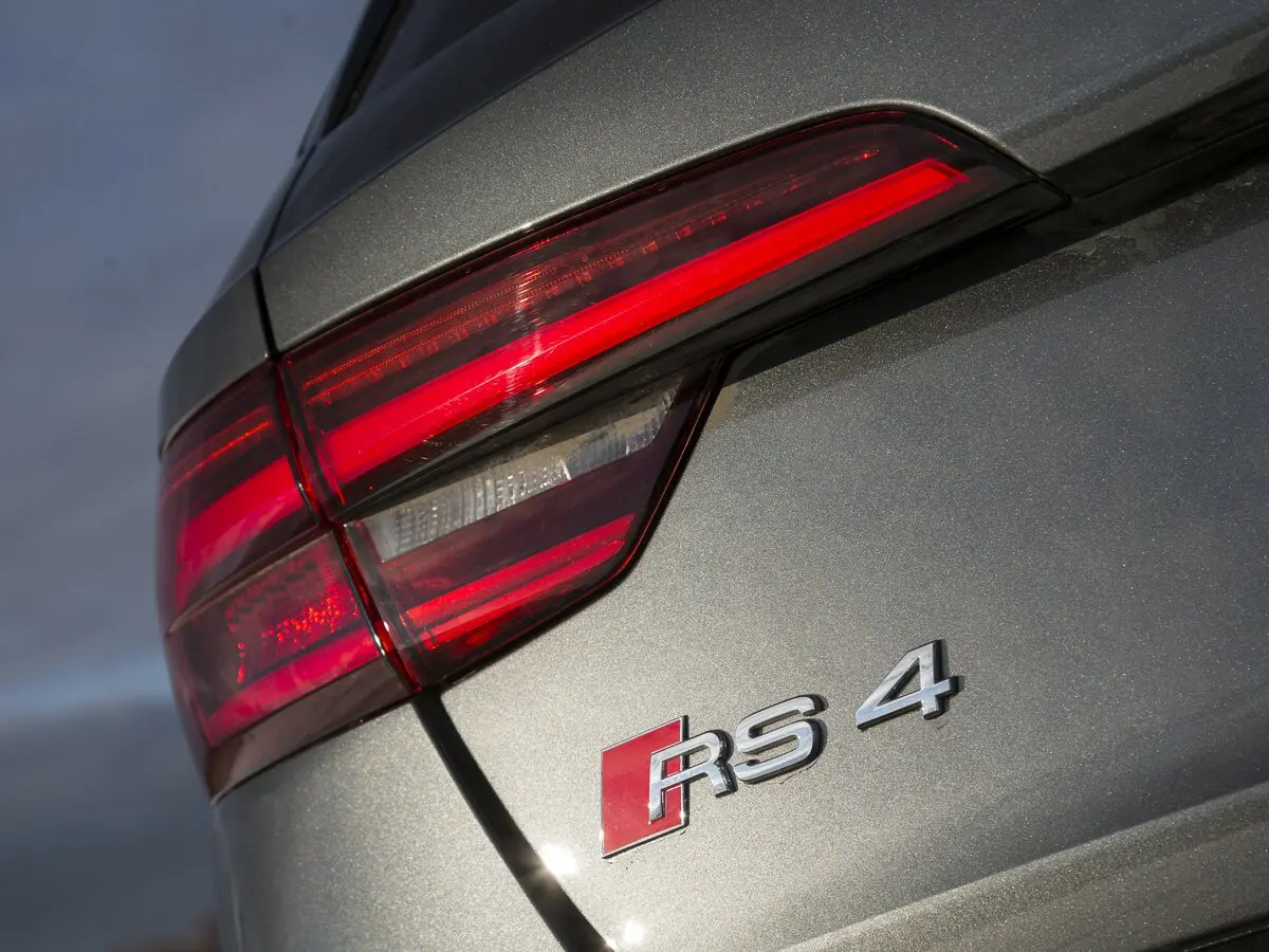 Audi RS 4 IV (B9) Универсал 5 дв. — сүрөт 29