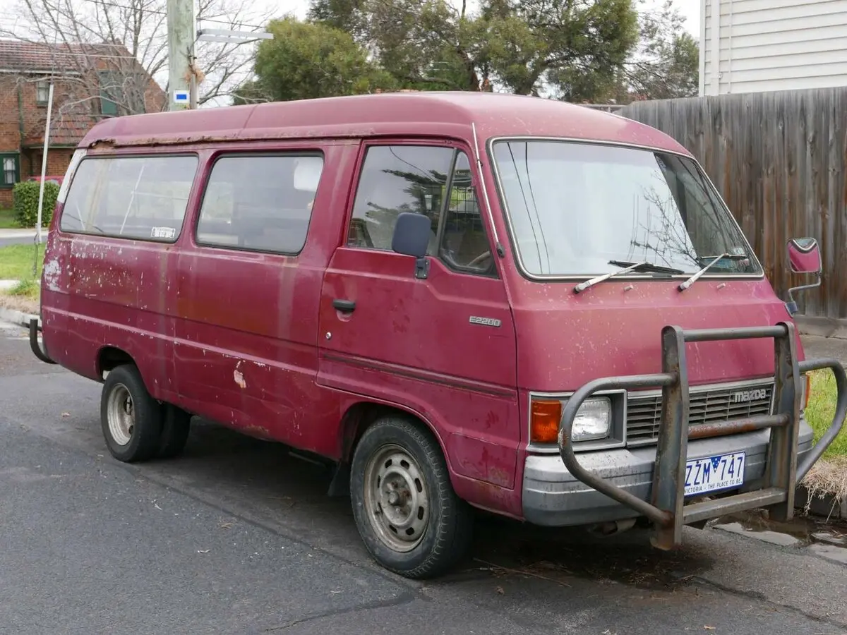 Mazda Bongo II Минивэн