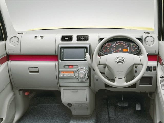 Daihatsu Move Conte I Рестайлинг Хэтчбек 5 дв. — фото 4