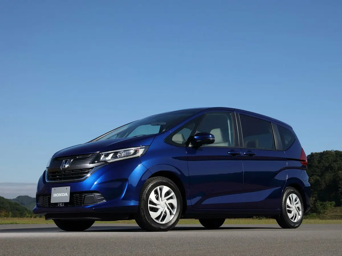 Honda Freed II Компактвэн