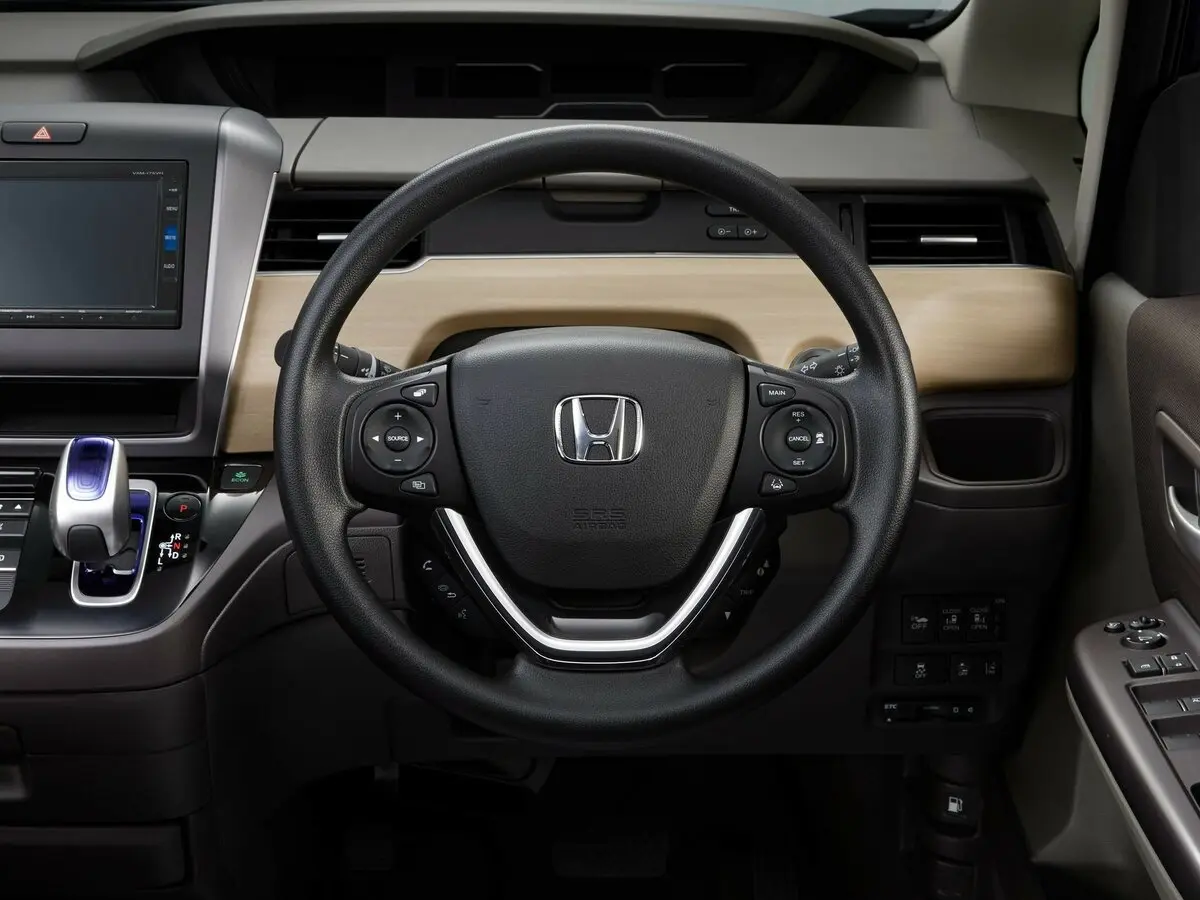 Honda Freed II Компактвэн — сүрөт 6