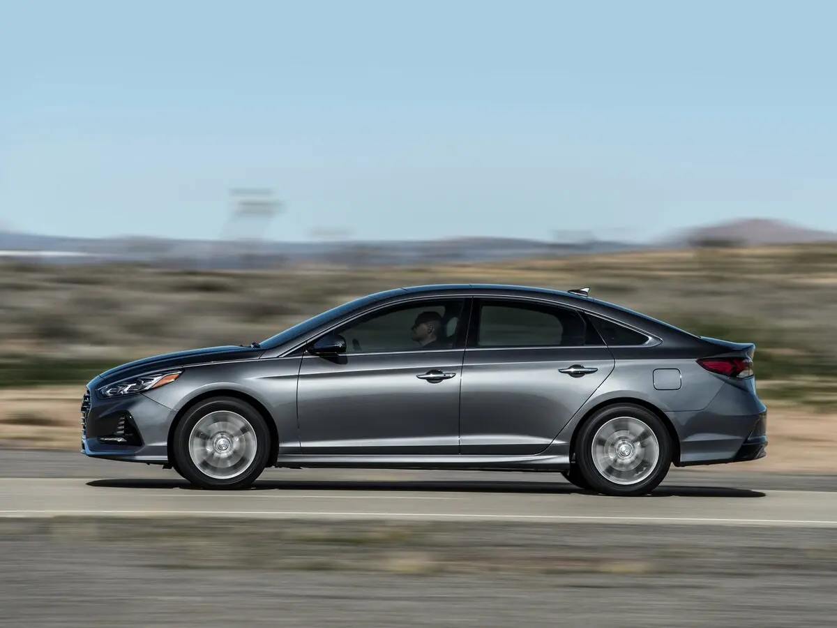 Hyundai Sonata VII (LF) Рестайлинг Седан — фото 2