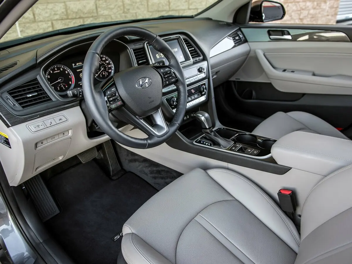 Hyundai Sonata VII (LF) Рестайлинг Седан — фото 8