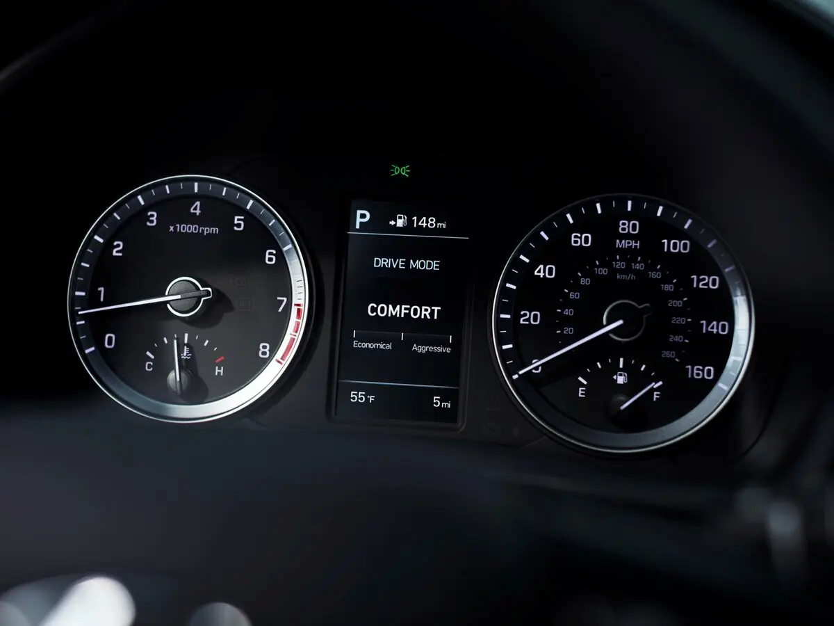 Hyundai Sonata VII (LF) Рестайлинг Седан — фото 9