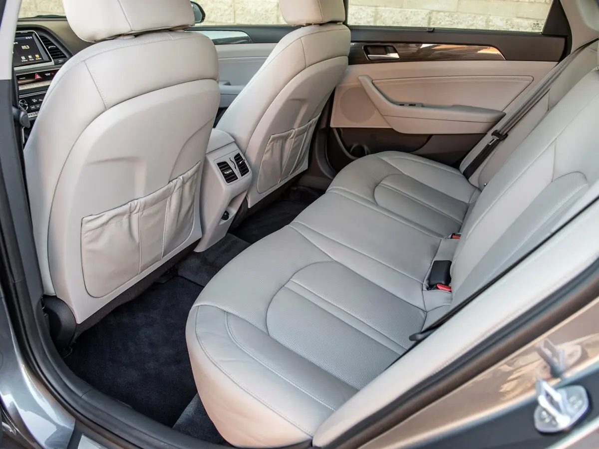 Hyundai Sonata VII (LF) Рестайлинг Седан — фото 11
