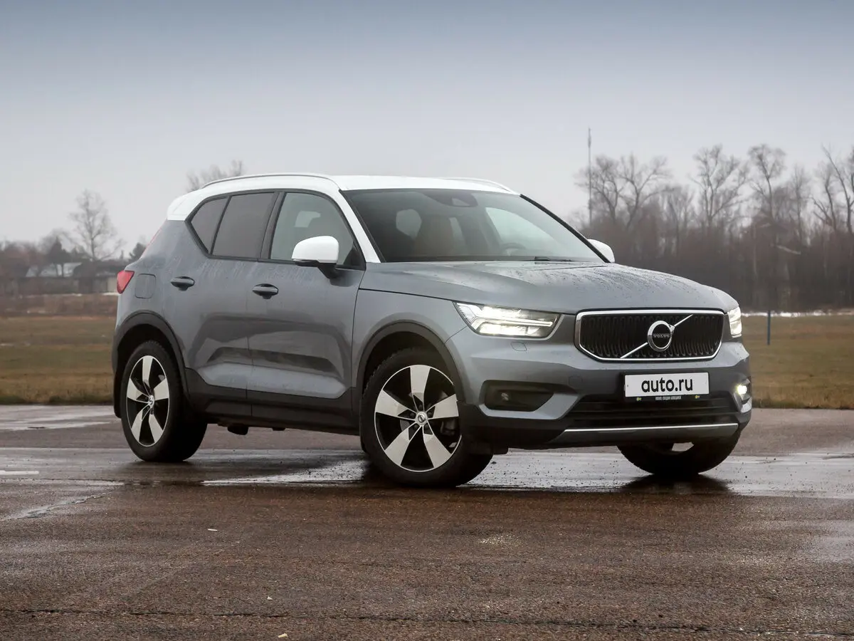 Volvo XC40 I