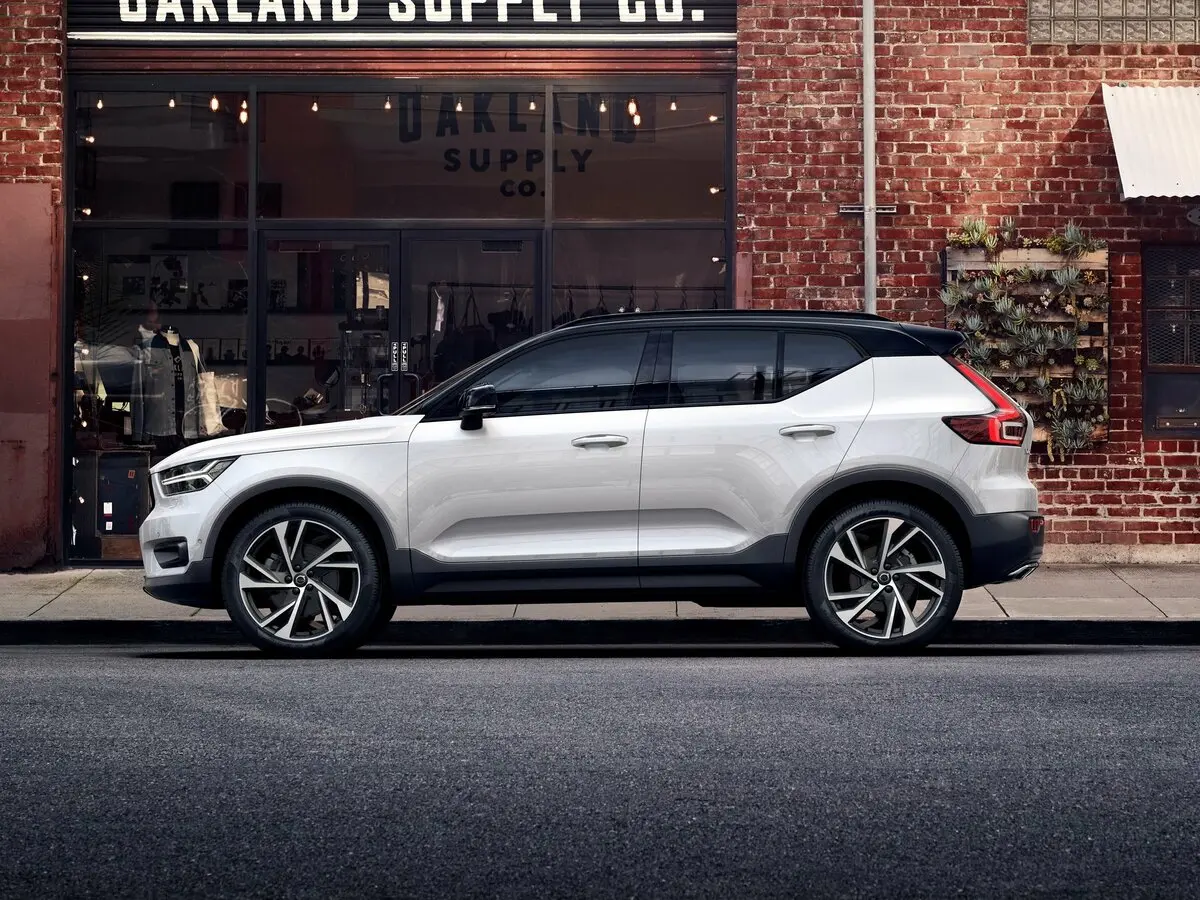 Volvo XC40 I Внедорожник 5 дв. — 照片 3