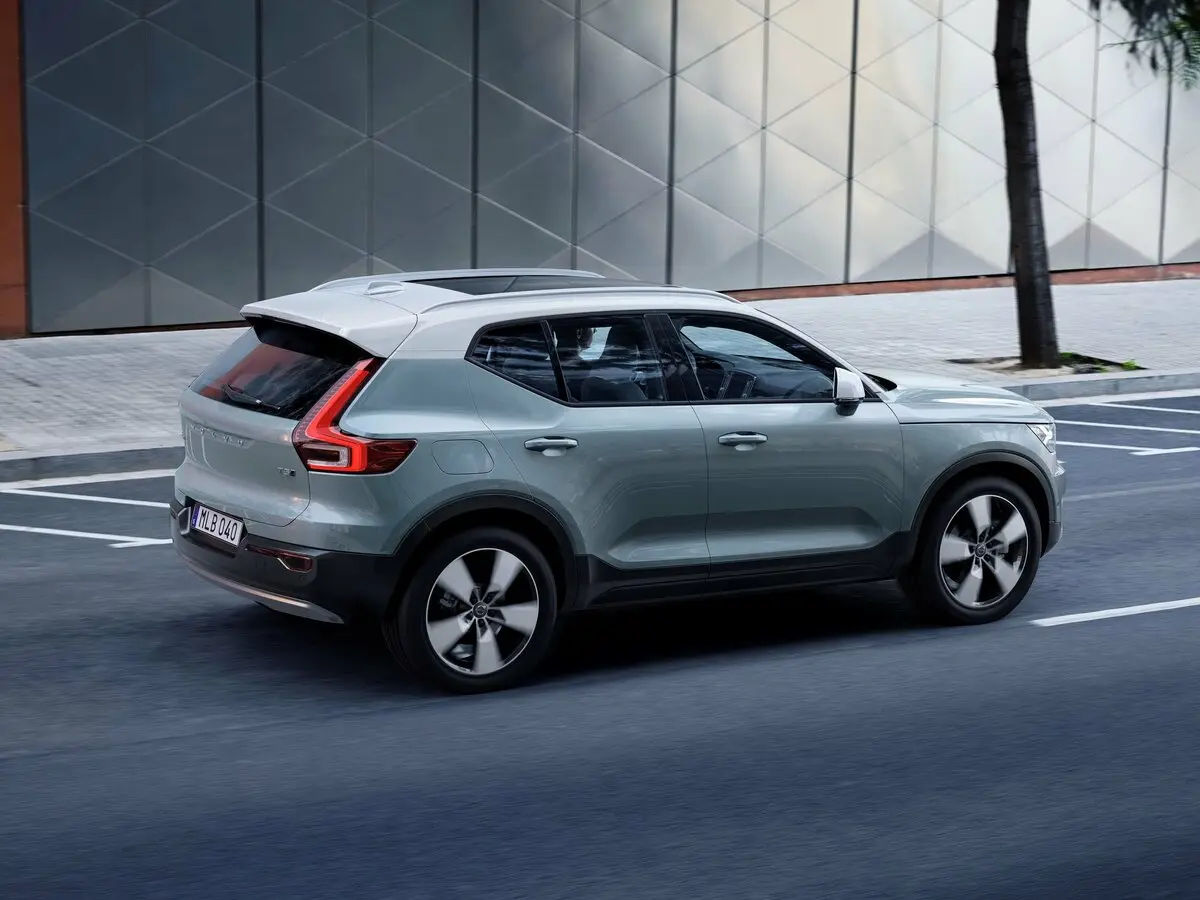 Volvo XC40 I Внедорожник 5 дв. — 照片 6