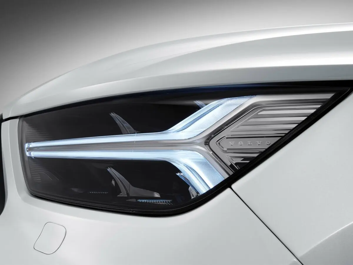 Volvo XC40 I Внедорожник 5 дв. — 照片 11