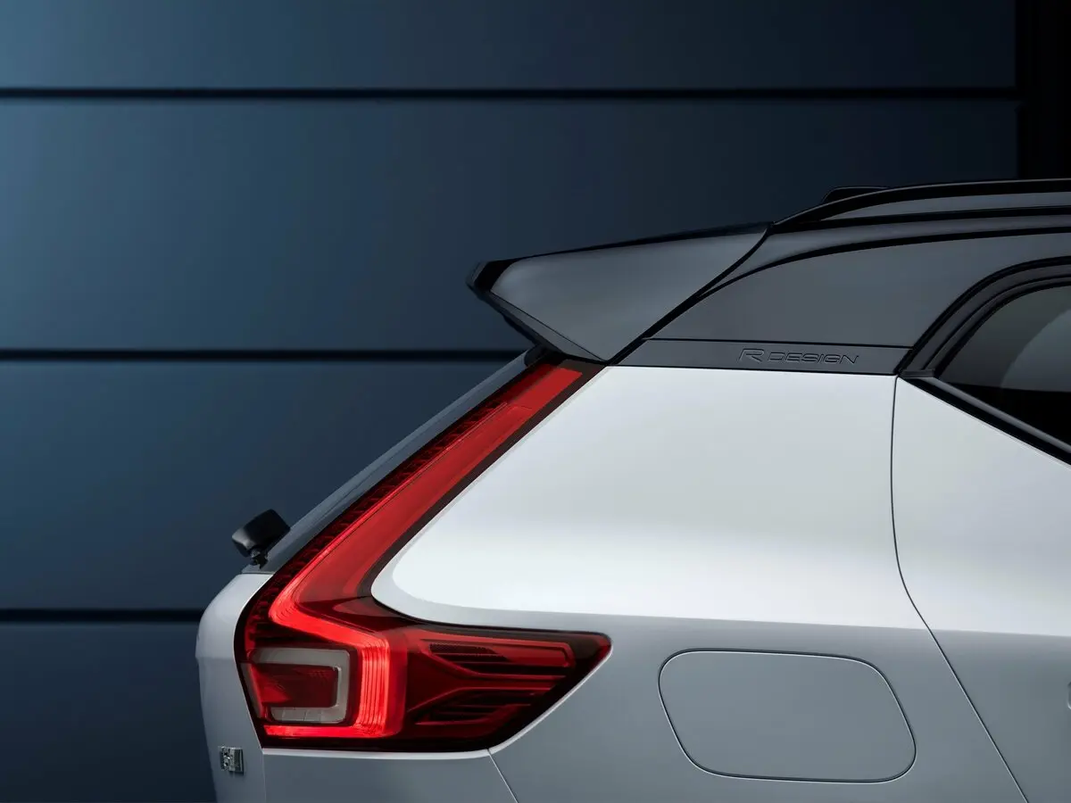 Volvo XC40 I Внедорожник 5 дв. — 照片 12