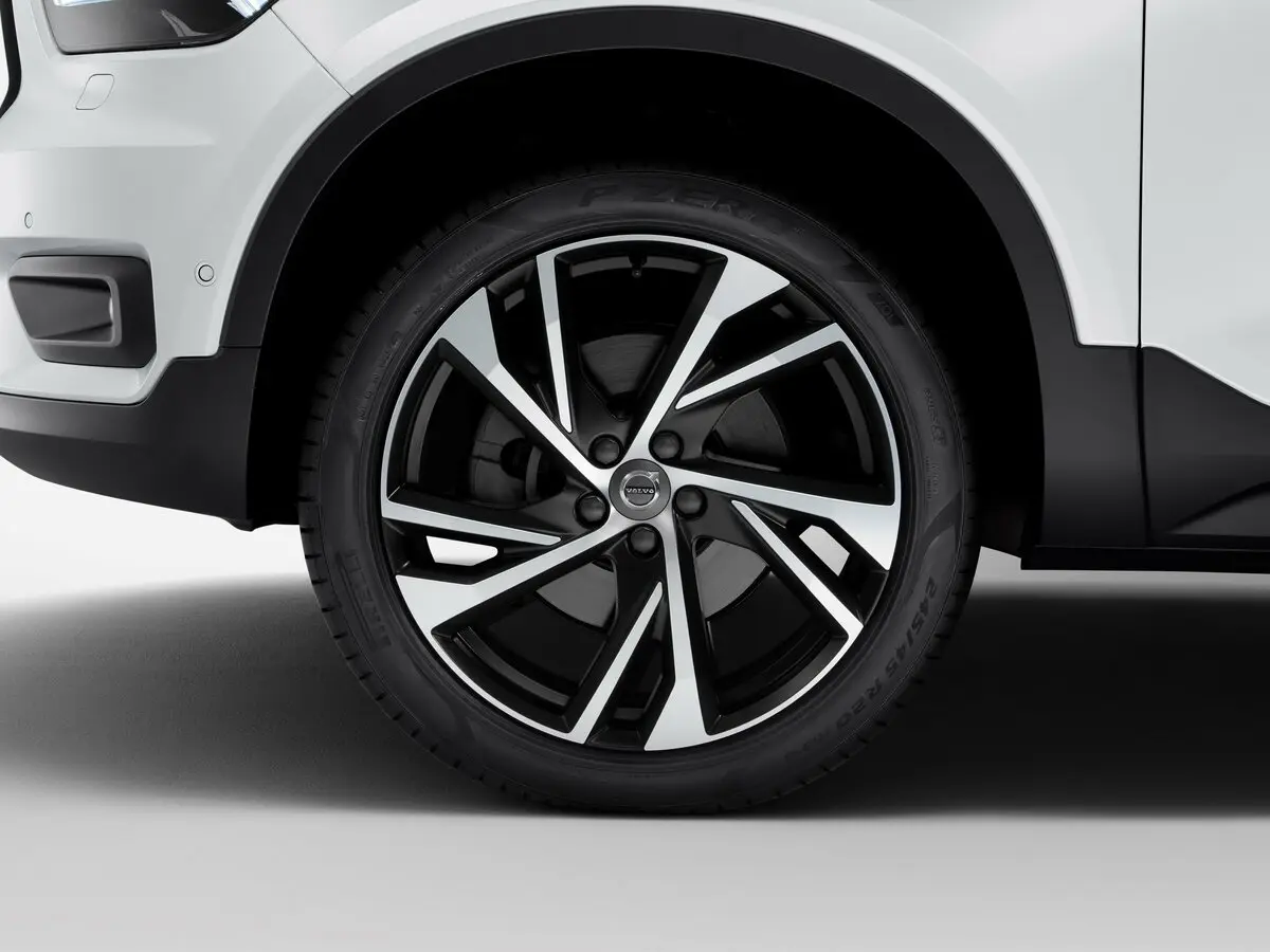 Volvo XC40 I Внедорожник 5 дв. — 照片 15