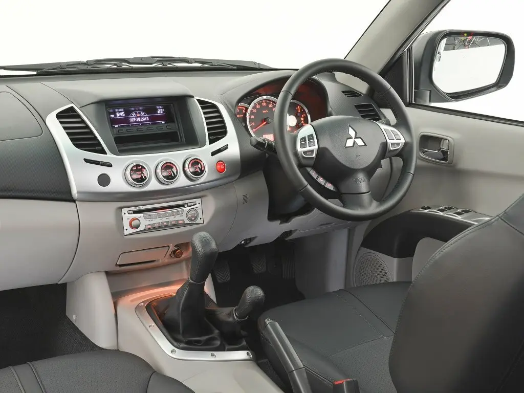 Mitsubishi Triton IV Пикап Двойная кабина — photo 6