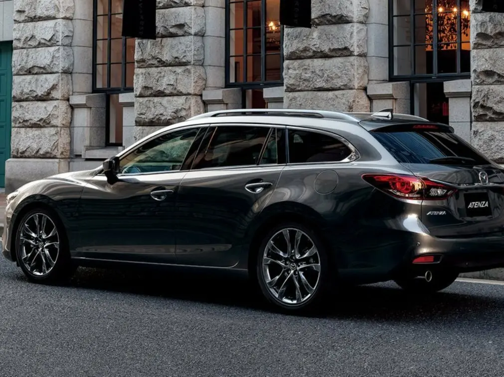 Mazda Atenza III Рестайлинг Универсал 5 дв. — сүрөт 2