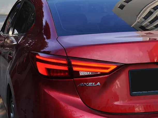 Mazda Axela III Рестайлинг Седан — photo 13