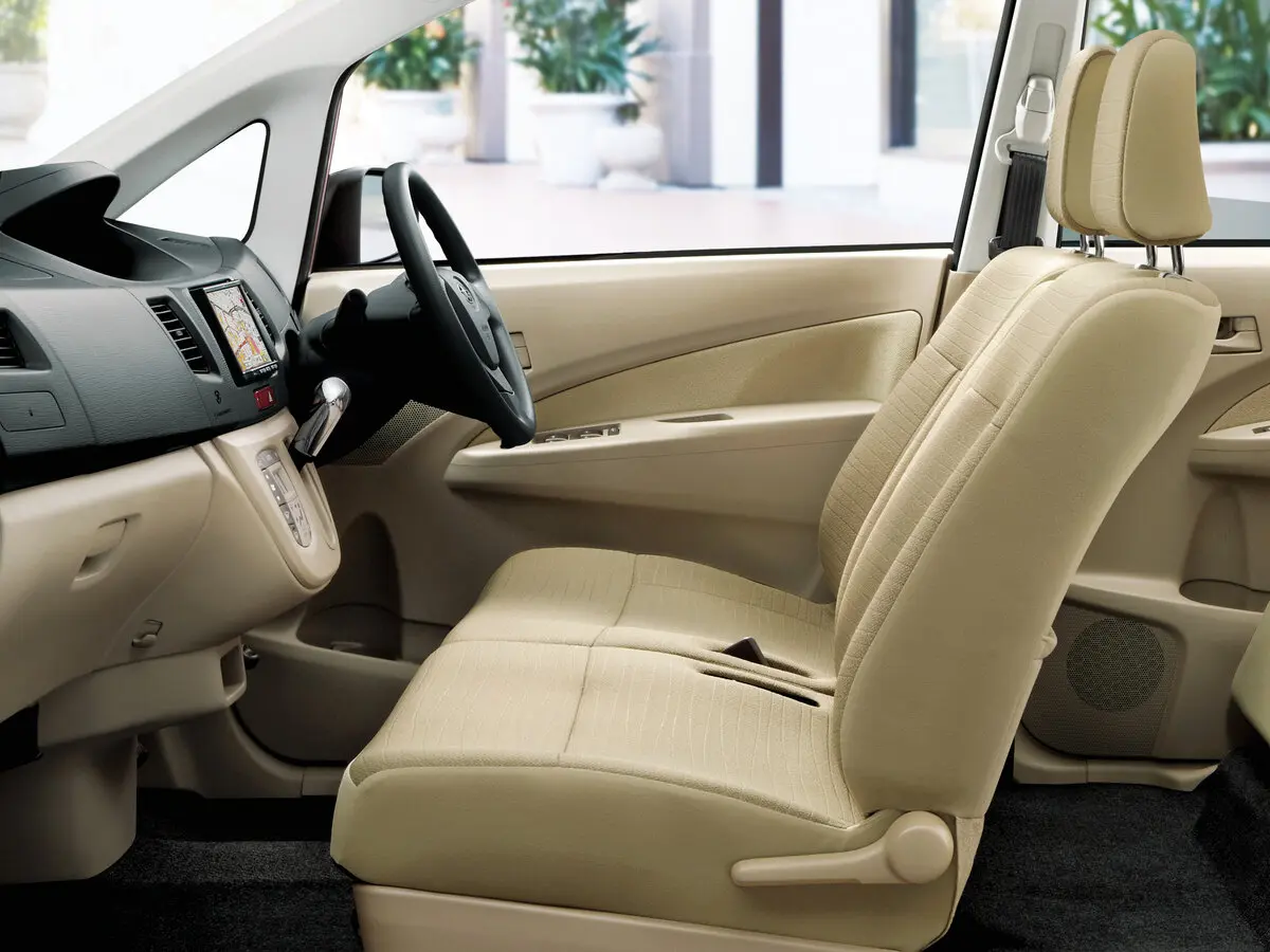 Subaru Stella II Микровэн — сүрөт 4