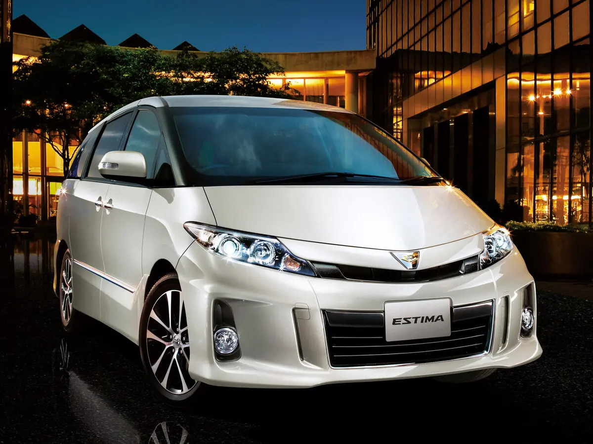 Toyota Estima III Рестайлинг 2 Минивэн — фото 3