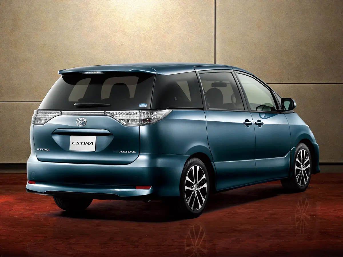 Toyota Estima III Рестайлинг 2 Минивэн — фото 4