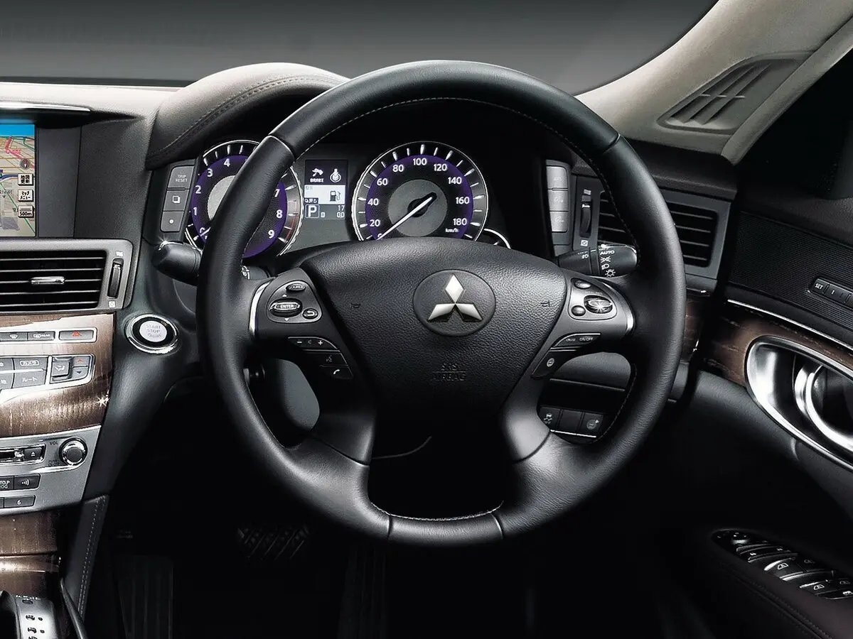 Mitsubishi Proudia II Седан — photo 7