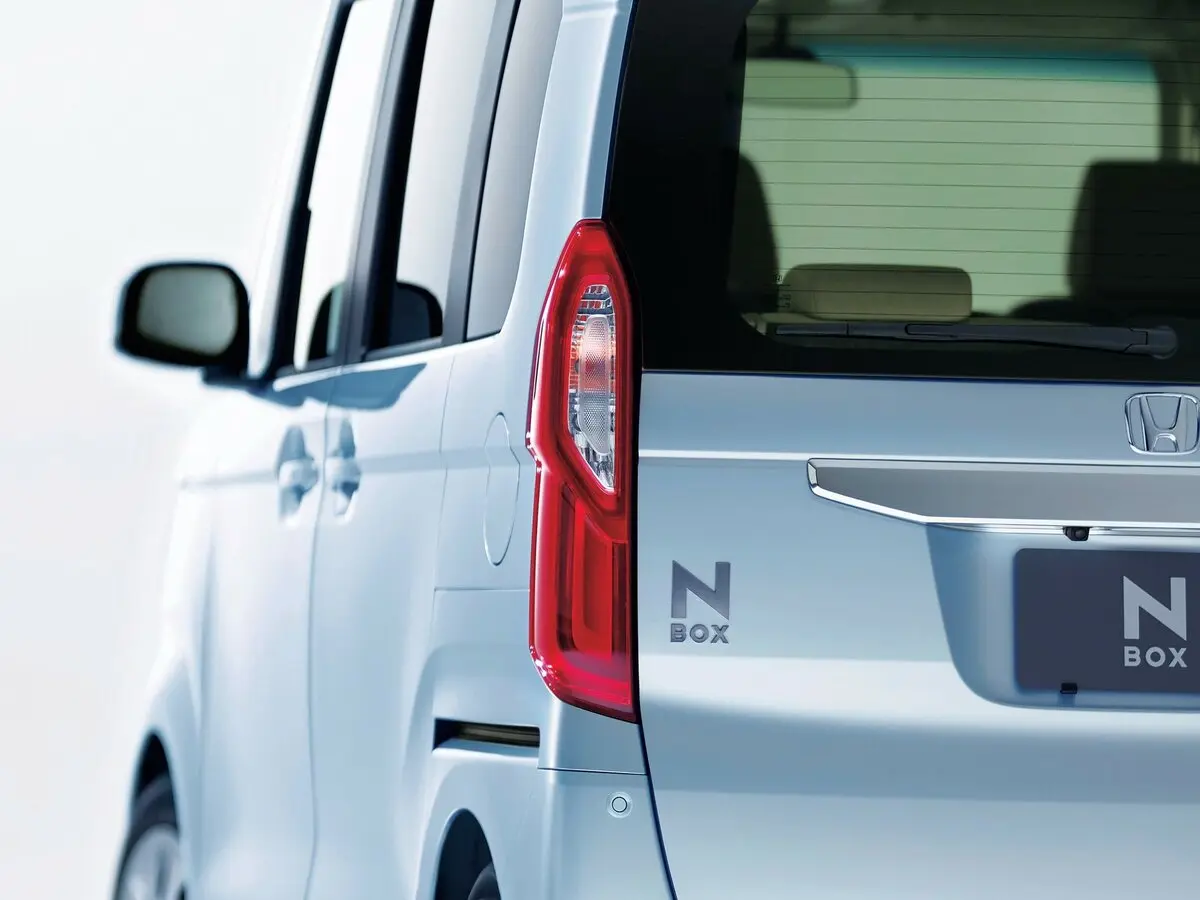 Honda N-BOX II Микровэн — сүрөт 13