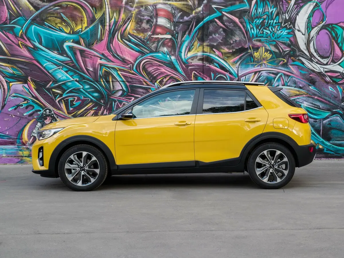 Kia Stonic I Внедорожник 5 дв. — фото 2