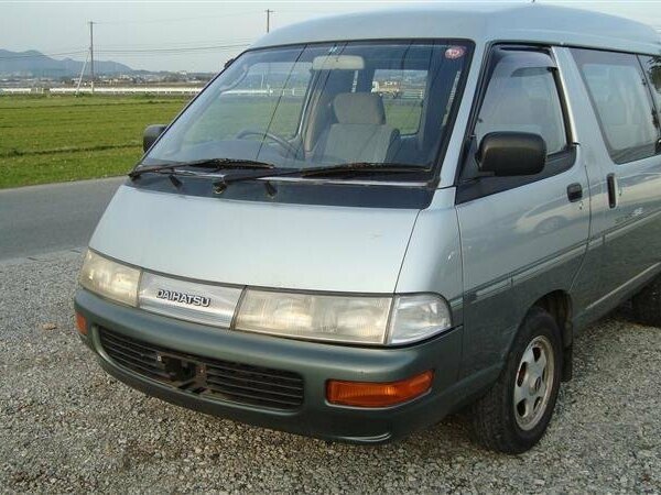 Daihatsu Delta Wagon II Минивэн — фото 2