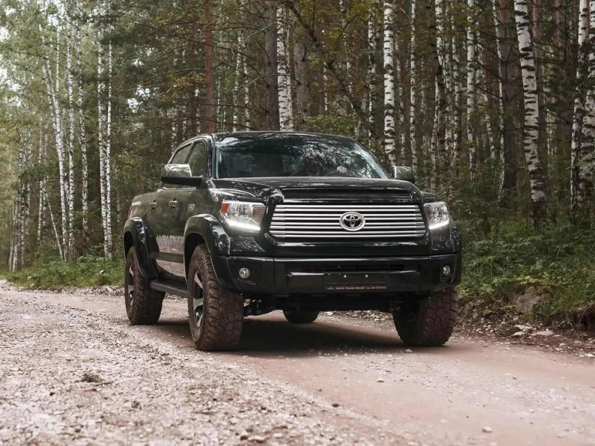 Toyota Tundra II Рестайлинг Пикап Двойная кабина Arctic Trucks — photo 2