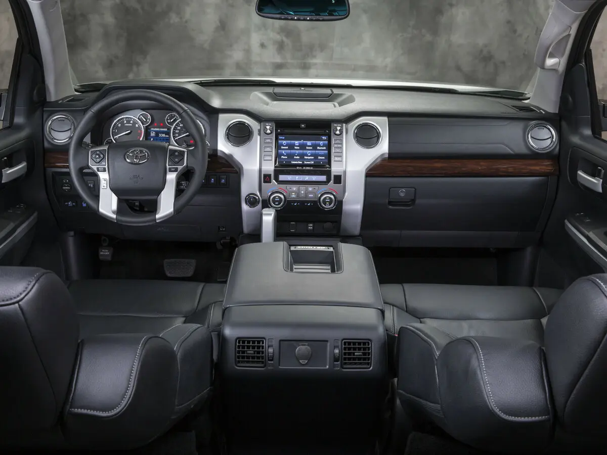 Toyota Tundra II Рестайлинг Пикап Двойная кабина Arctic Trucks — photo 4