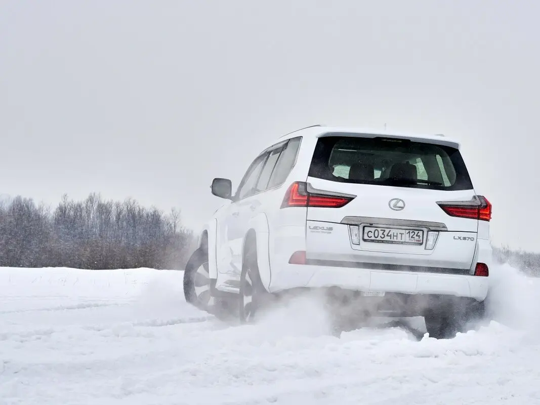 Lexus LX III Рестайлинг 2 Внедорожник 5 дв. Arctic Trucks — фото 3
