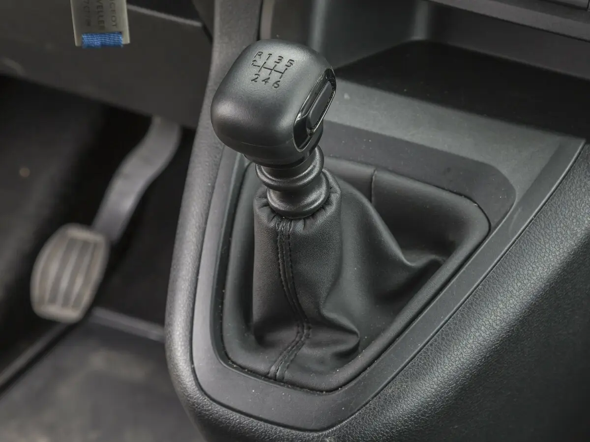 Peugeot Traveller I Минивэн Long — сүрөт 27