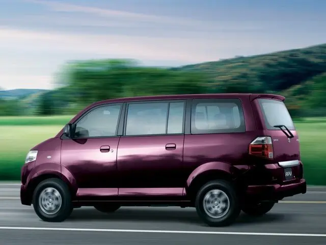 Suzuki APV I Минивэн — 照片 2