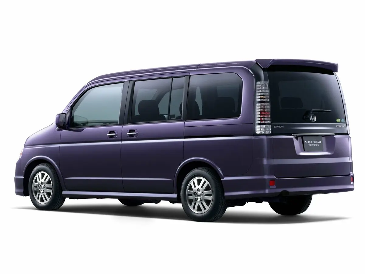 Honda Stepwgn II Рестайлинг Минивэн Spada — фото 4