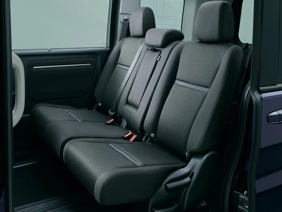 Honda Stepwgn V Рестайлинг Минивэн Spada — фото 8
