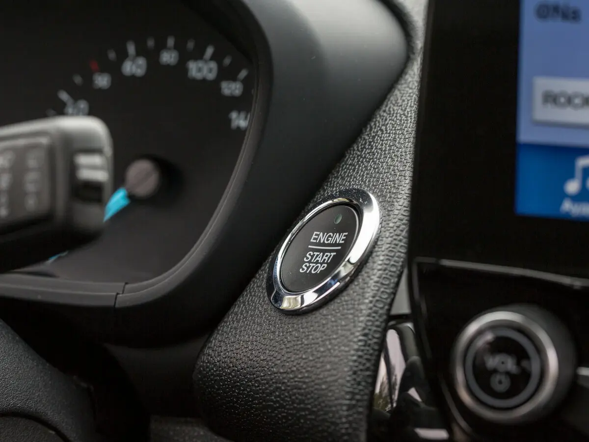 Ford EcoSport II Рестайлинг Внедорожник 5 дв. — сүрөт 38