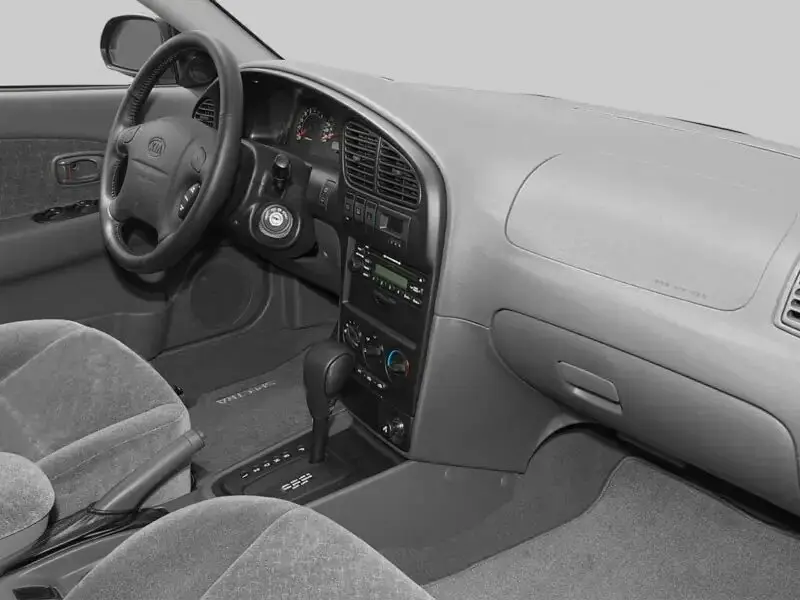 Kia Spectra I Рестайлинг 1 Лифтбек — сүрөт 3