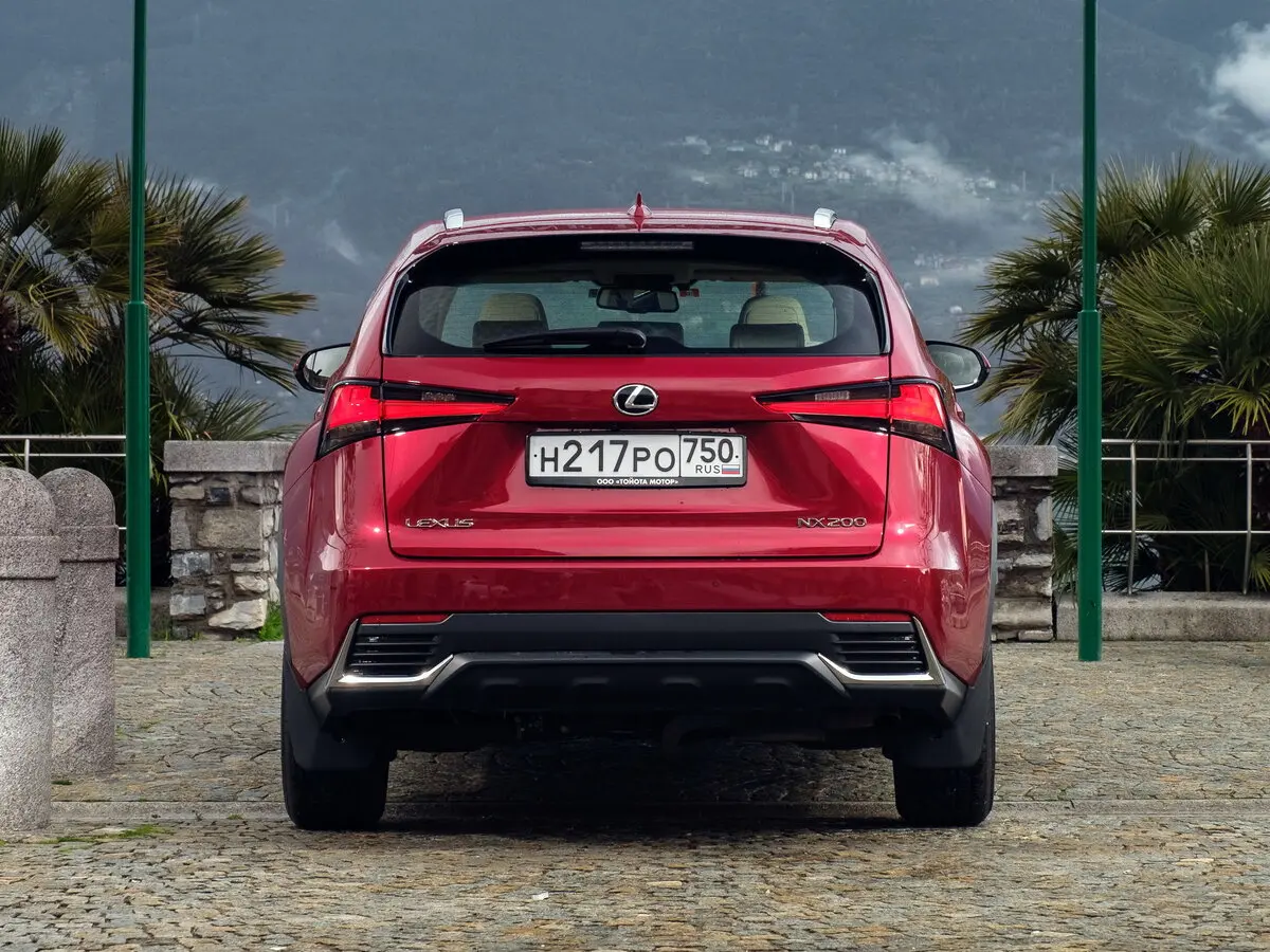 Lexus NX I Рестайлинг Внедорожник 5 дв. — фото 4