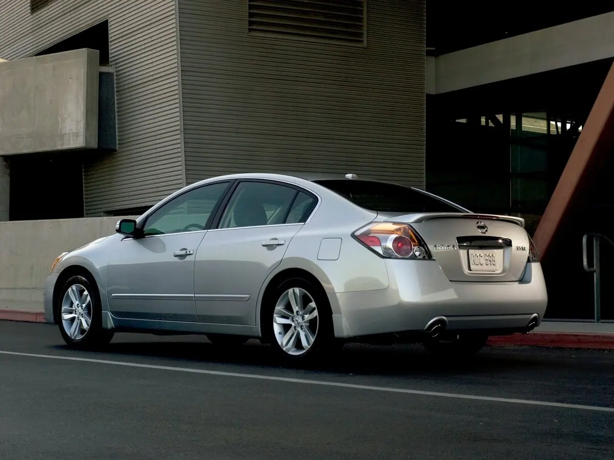 Nissan Altima IV (L32) Рестайлинг Седан — сүрөт 4