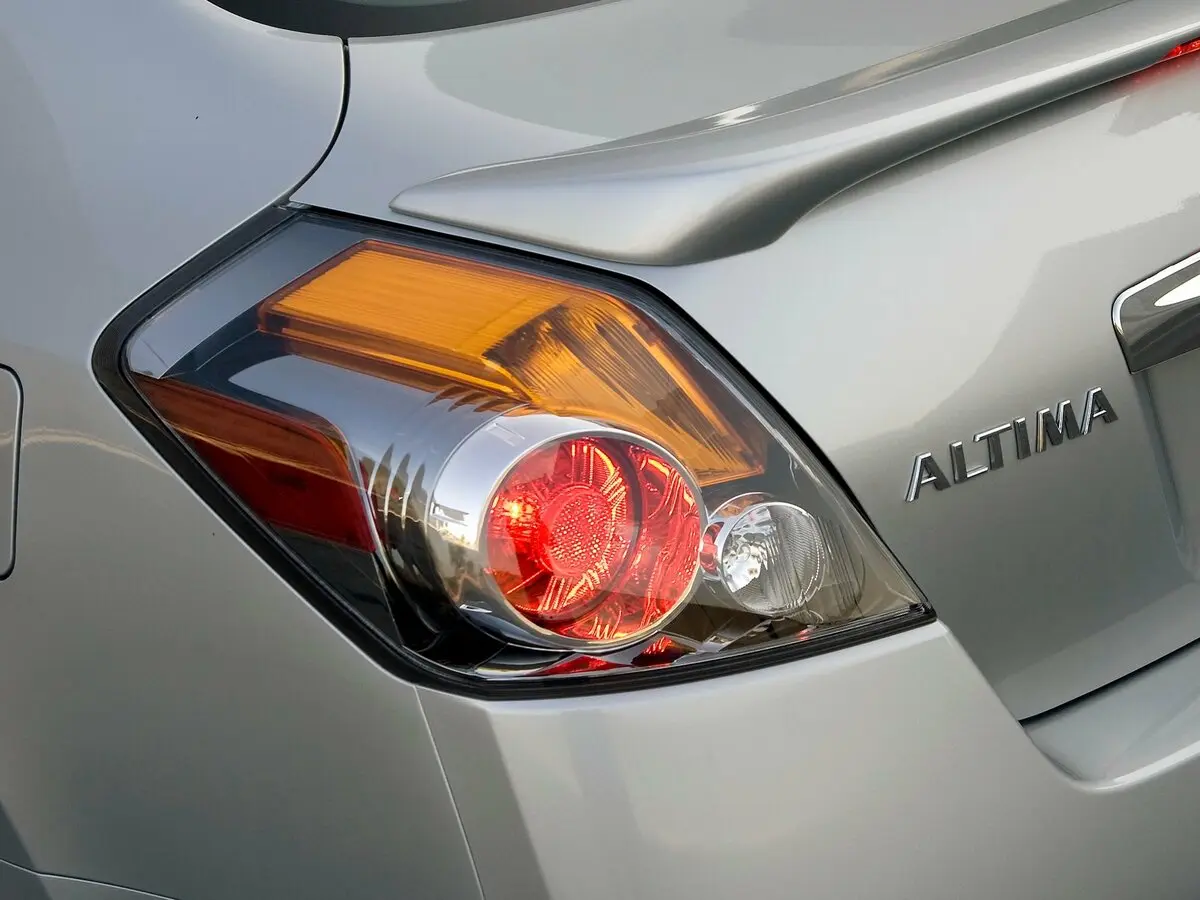 Nissan Altima IV (L32) Рестайлинг Седан — сүрөт 12