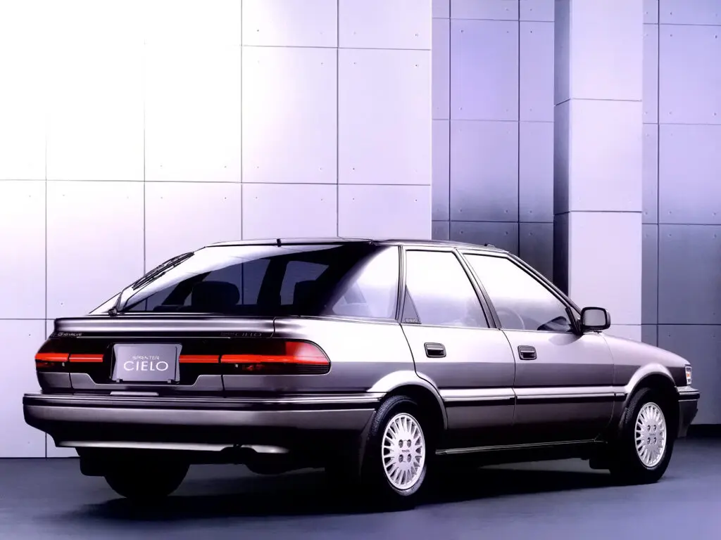 Toyota Sprinter VI (E90) Лифтбек Cielo — photo 3