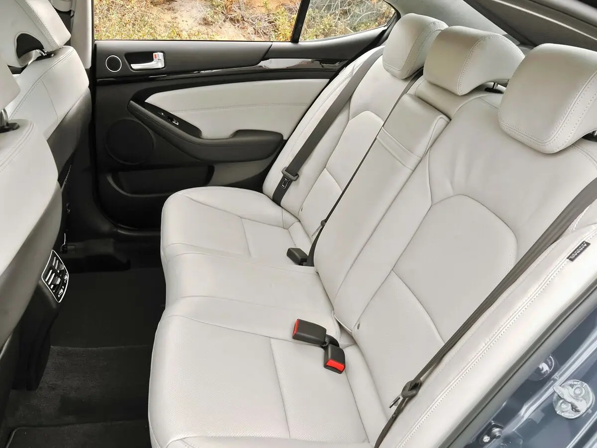 Kia K7 VG (I) Рестайлинг Седан — фото 6