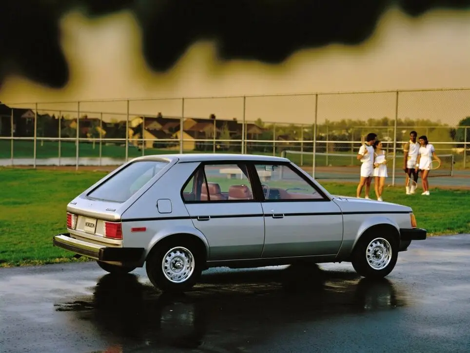 Plymouth Horizon I Хэтчбек 5 дв. — photo 3