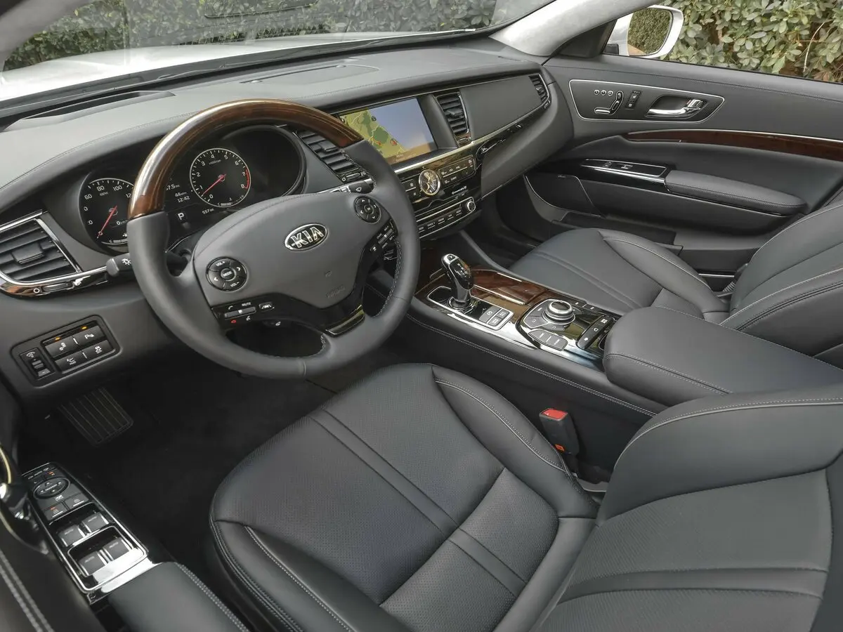 Kia K9 I (KH) Рестайлинг Седан — photo 3