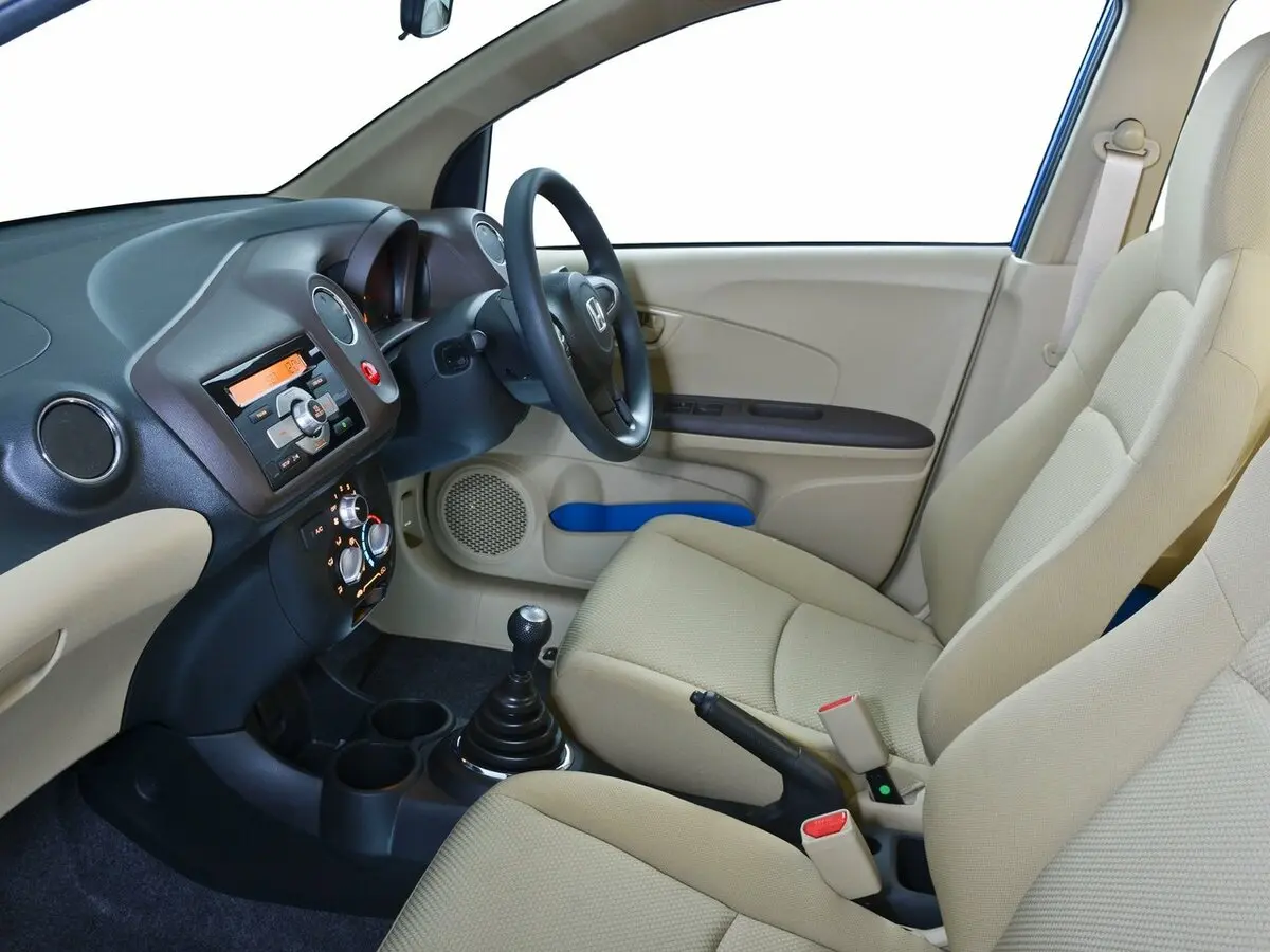 Honda Brio I Седан Amaze — сүрөт 8