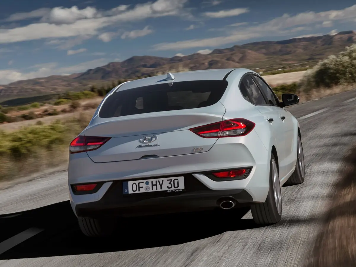 Hyundai i30 III Лифтбек Fastback — фото 4