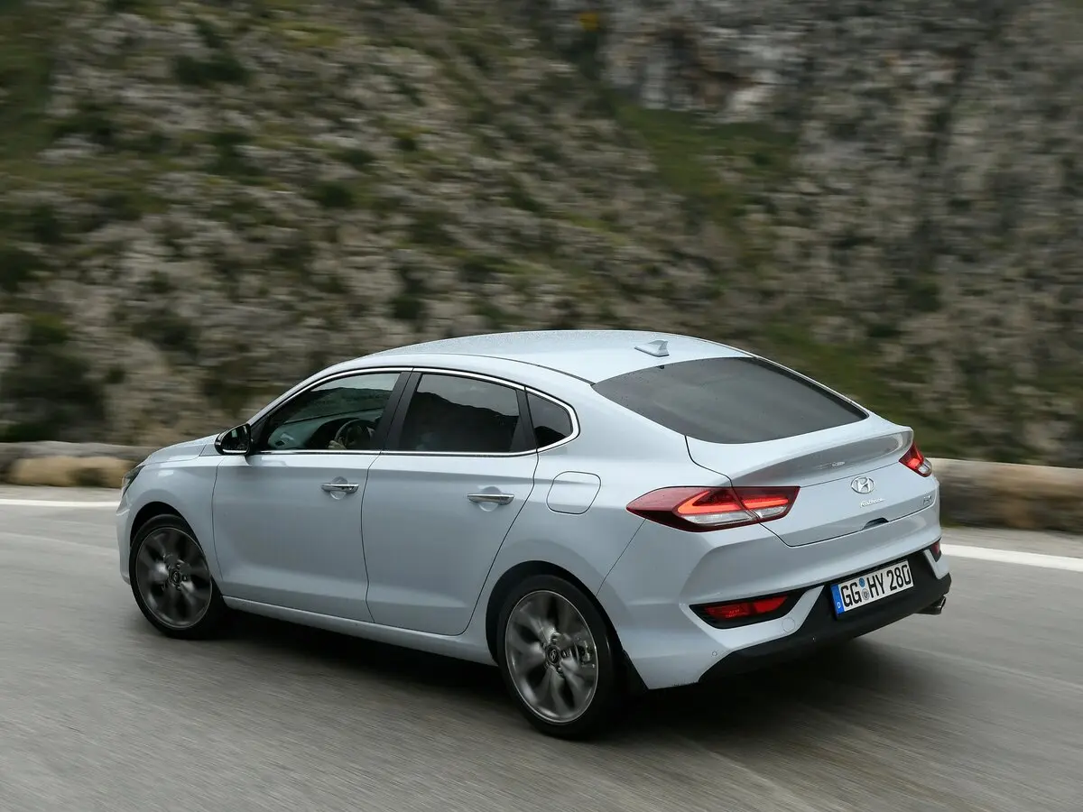 Hyundai i30 III Лифтбек Fastback — фото 5