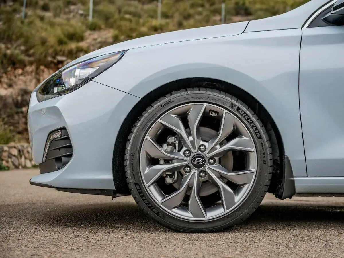 Hyundai i30 III Лифтбек Fastback — фото 18
