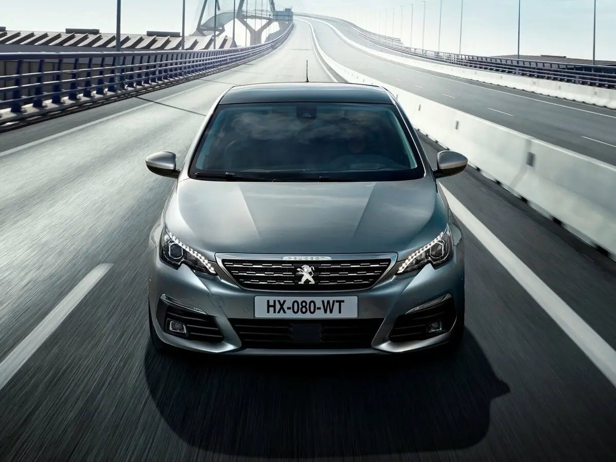 Peugeot 308 II Рестайлинг Хэтчбек 5 дв. — сүрөт 3
